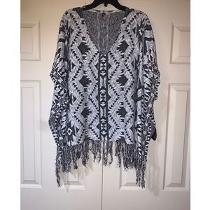 DIVIDED by H&M poncho